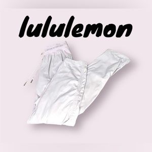 Lululemon - Dance Studio Pant - Mid-Rise - Lined - Crop - Faint Lavender